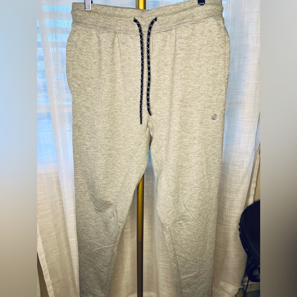 Balance Collection Menβs Pocket Jogger with Drawstring Sz M Light Gray - Picture 3 of 10